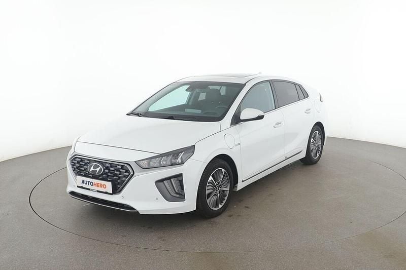 Weiß Gebraucht 2021 Hyundai Ioniq 6 Prime Limousine | 17.970 € (Guter Preis) - Bild 1/3