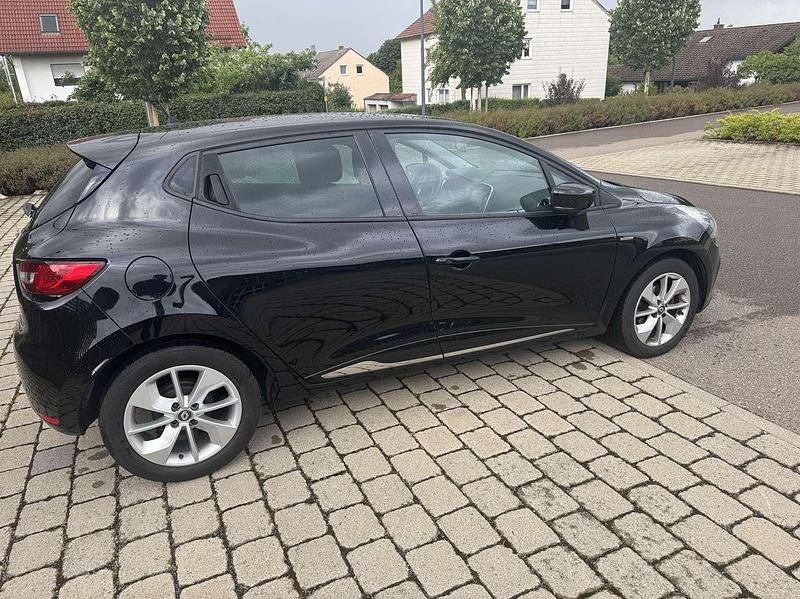 Gebraucht 2016 Renault Clio IV Extreme Limousine | 6.000 € (Guter Preis) - Bild 1/4