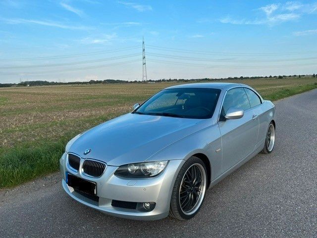 Gebraucht BMW 325 Cabriolet Comfort Edition 218 PS (160 kW) 2010 Silber Cabrio