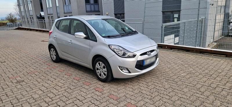 Gebraucht Hyundai ix20 90 PS (66 kW) 2013 Kleinwagen