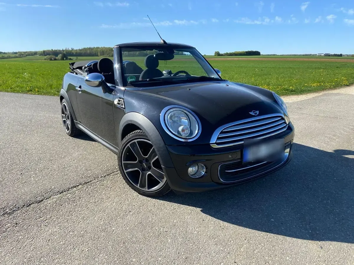 Gebraucht Mini Cooper Cabriolet 122 PS (89 kW) 2011 Schwarz Cabrio