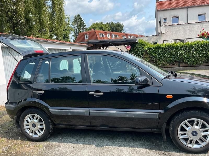 Schwarz Gebraucht 2005 Ford Fusion Kleinwagen | 2.400 € (Fairer Preis) - Bild 1/4