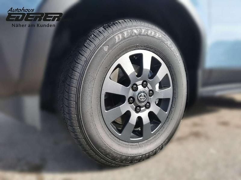 Gebraucht Toyota Land Cruiser Edition 204 PS (150 kW) 2024 Blau SUV