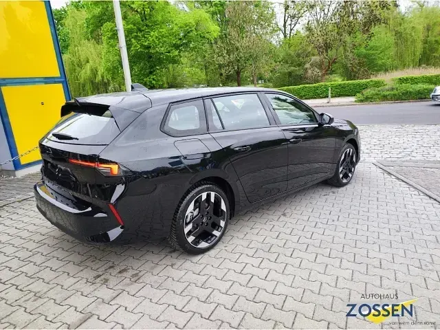 Neu Opel Astra 114 kW (156 PS) 2026 Schwarz Kombi