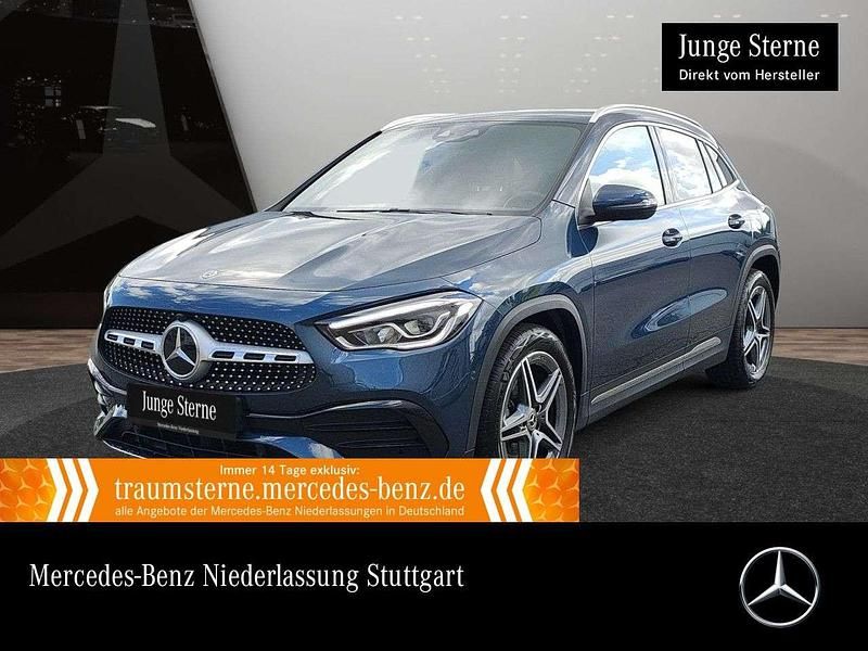 Blau Gebraucht 2022 Mercedes GLA200 AMG SUV | 35.890 € (Fairer Preis) - Bild 1/3
