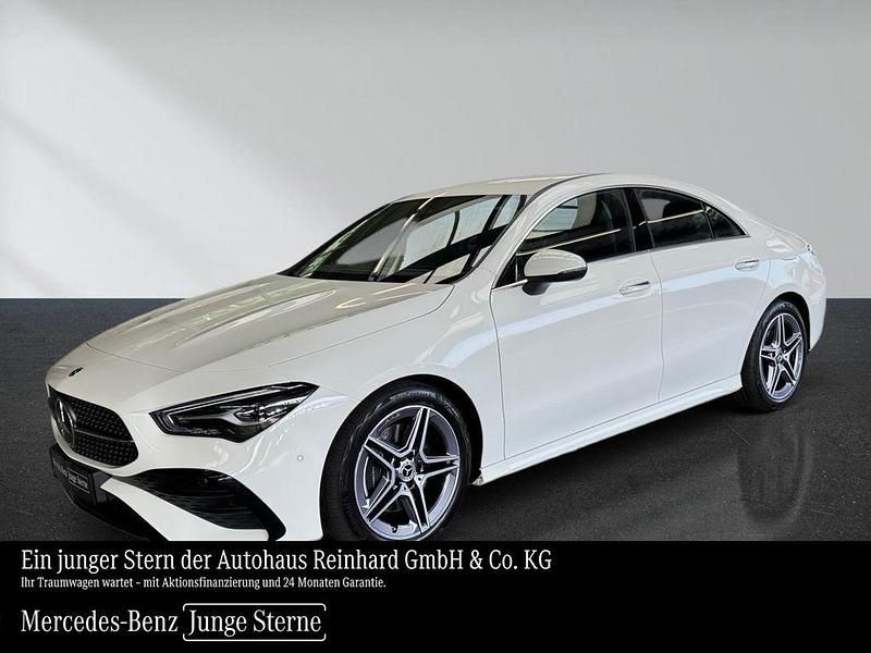 Weiß Gebraucht 2024 Mercedes CLA200 Advanced Limousine | 35.450 € (Fairer Preis) - Bild 1/4