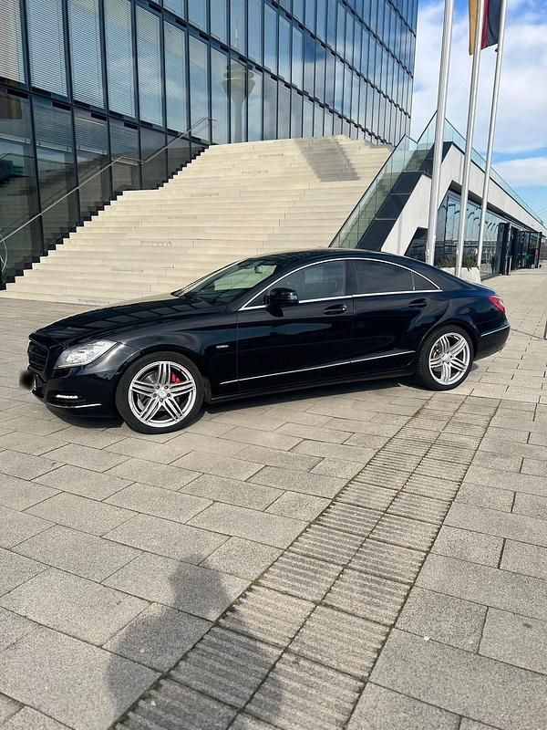 Gebraucht Mercedes CLS350 246 PS (180 kW) 2012 Schwarz Limousine