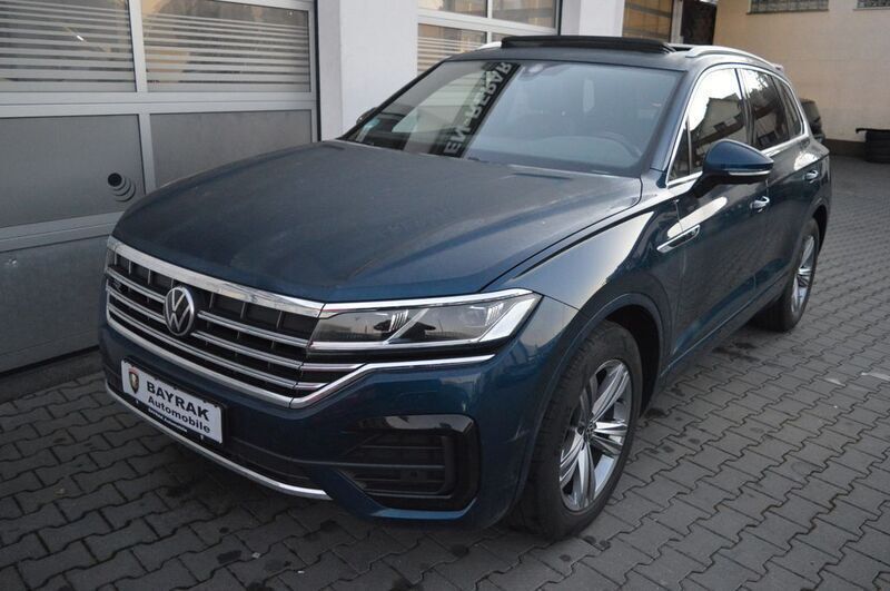 Aquamarinblau metallic Gebraucht 2022 VW Touareg R-line SUV | 52.900 € (Fairer Preis) - Bild 1/4