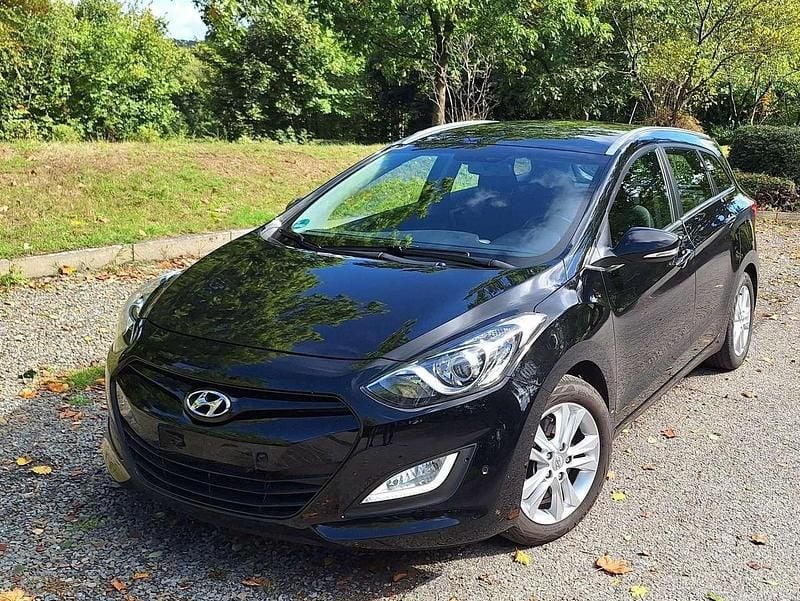 Gebraucht 2013 Hyundai i30 Trend Kombi | 5.900 € (Fairer Preis) - Bild 1/4