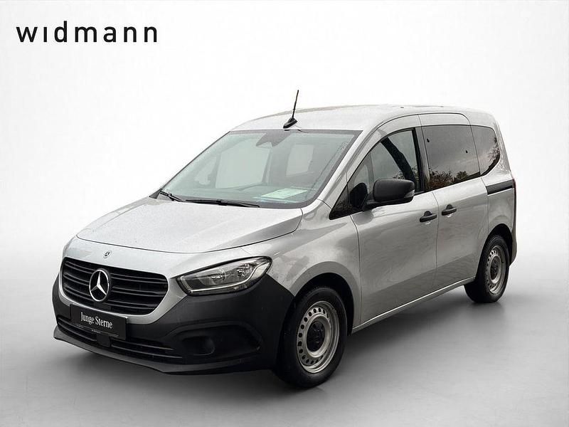 Helvinsilber metallic Gebraucht 2023 Mercedes Citan 110 Kombi | 21.850 € (Fairer Preis) - Bild 1/4