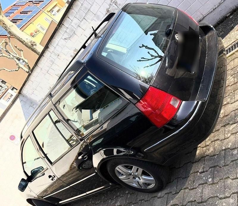 Second-hand VW Bora 116 CP (85 kW) 2002 Negru Break