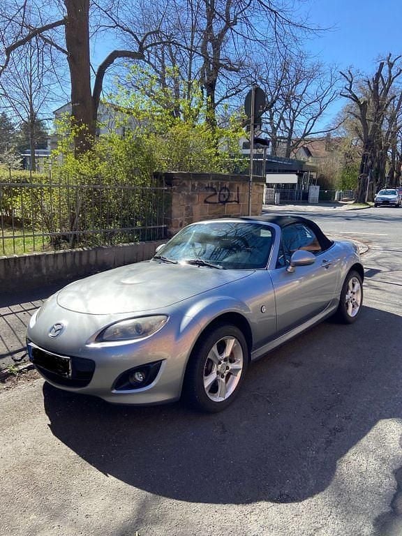 Second-hand Mazda MX5 126 CP (92 kW) 2012 Argintiu Cabrio