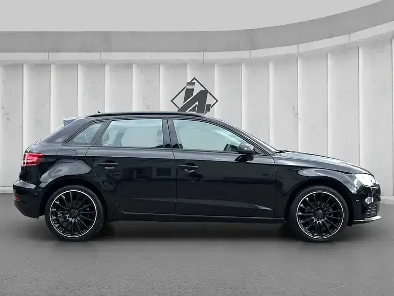 Gebraucht Audi A3 Advanced 150 PS (110 kW) 2020 Schwarz Limousine