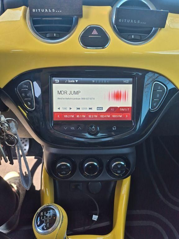 Second-hand Opel Adam Edition 101 CP (74 kW) 2014 Galben Hatchback