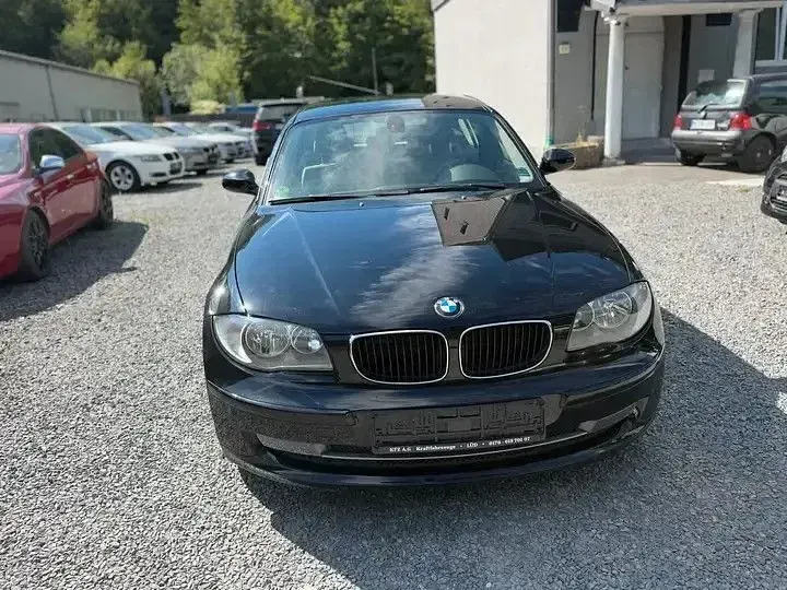 Gebraucht BMW 120 Advantage 177 PS (130 kW) 2008 Schwarz Kleinwagen