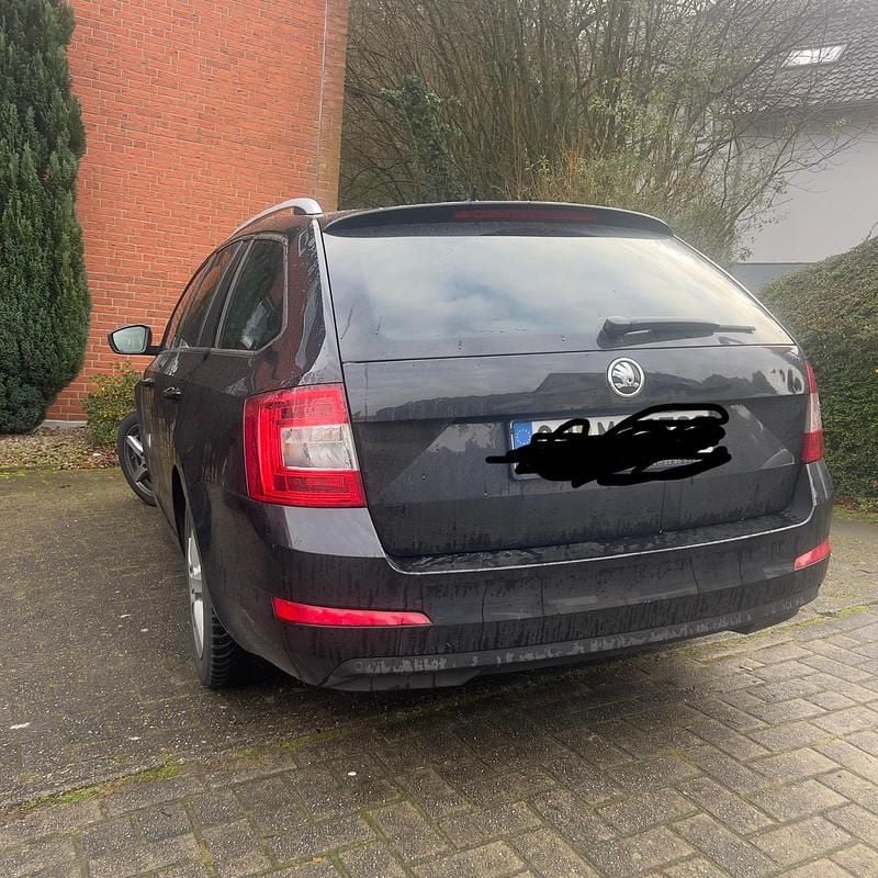 Gebraucht Skoda Octavia 2016 Schwarz Kleinwagen
