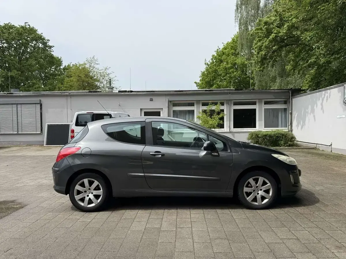 Gebraucht Peugeot 308 Sport 120 PS (88 kW) 2008 Limousine