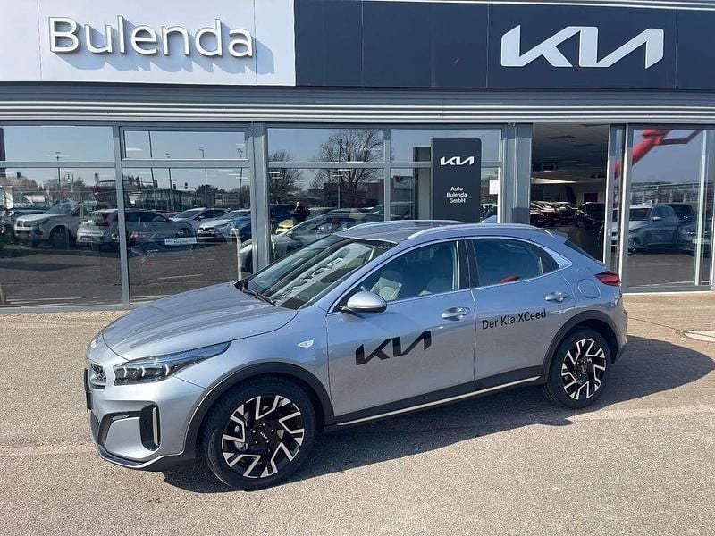Lunarsilber metallic Gebraucht 2025 Kia XCeed Comfort SUV | 27.990 € (Guter Preis) - Bild 1/4