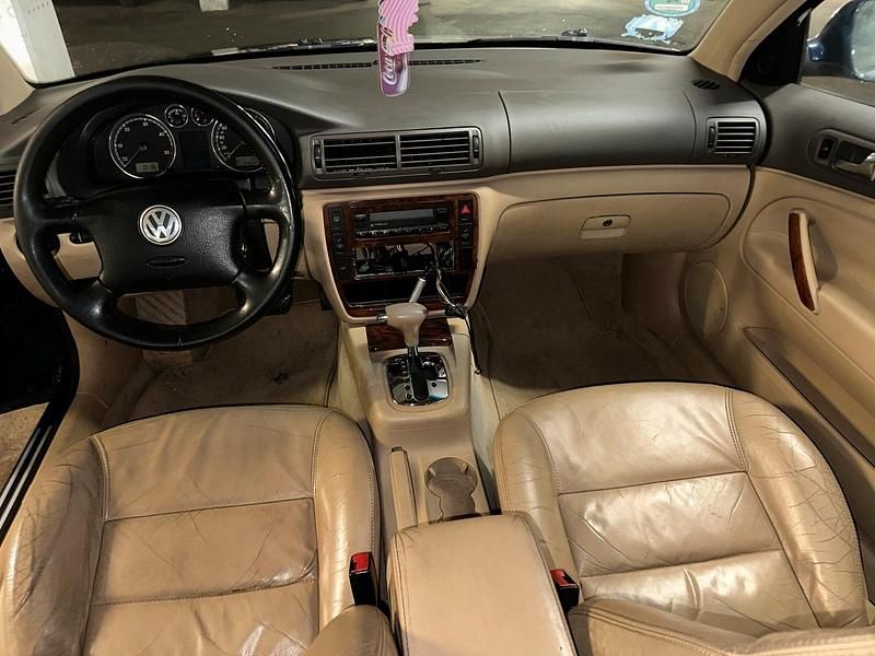 Gebraucht VW Passat 131 PS (96 kW) 2004 Blau Kombi