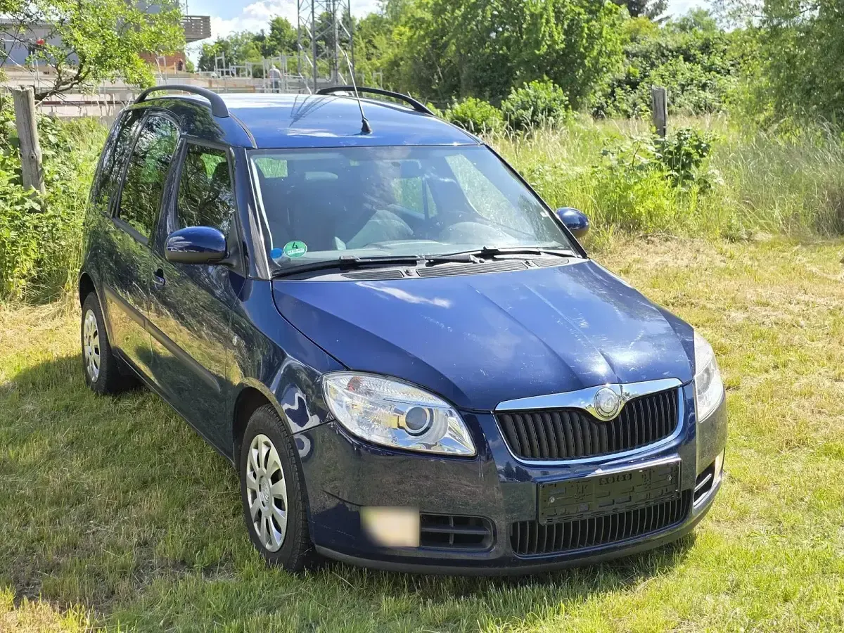 Gebraucht Skoda Roomster 86 PS (63 kW) 2009 Blau Van / Kleinbus