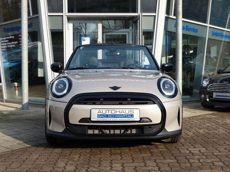 Gebraucht Mini Cooper Premium Plus 75 PS (55 kW) 2018 Andere Kleinwagen