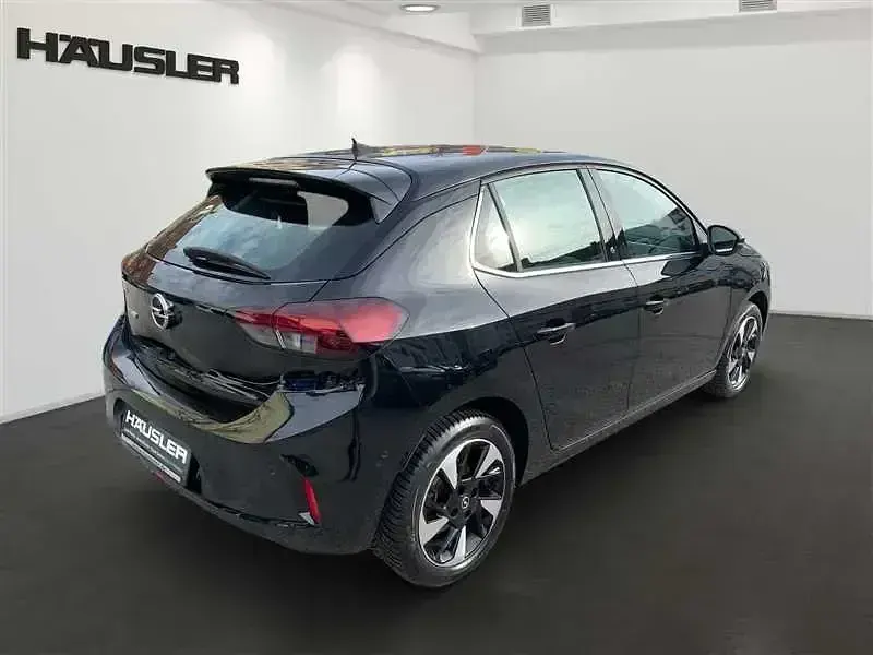 Gebraucht Opel Corsa-e Elegance 100 kW (136 PS) 2022 Karbon schwarz (metallic) Kleinwagen