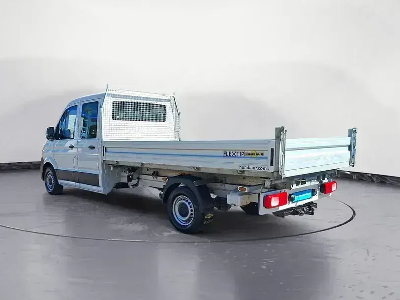 Gebraucht VW Crafter 163 PS (119 kW) 2024 Weiß Van