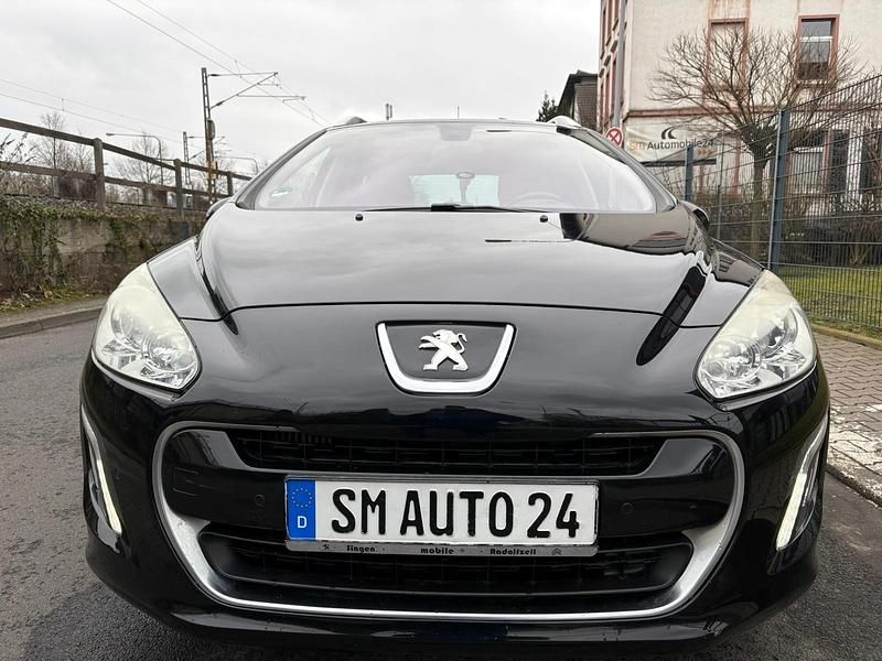 Gebraucht Peugeot 308 156 PS (114 kW) 2011 Schwarz Kombi