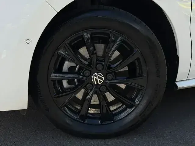 Gebraucht VW Multivan Goal 245 PS (180 kW) 2025 Weiß Van / Kleinbus