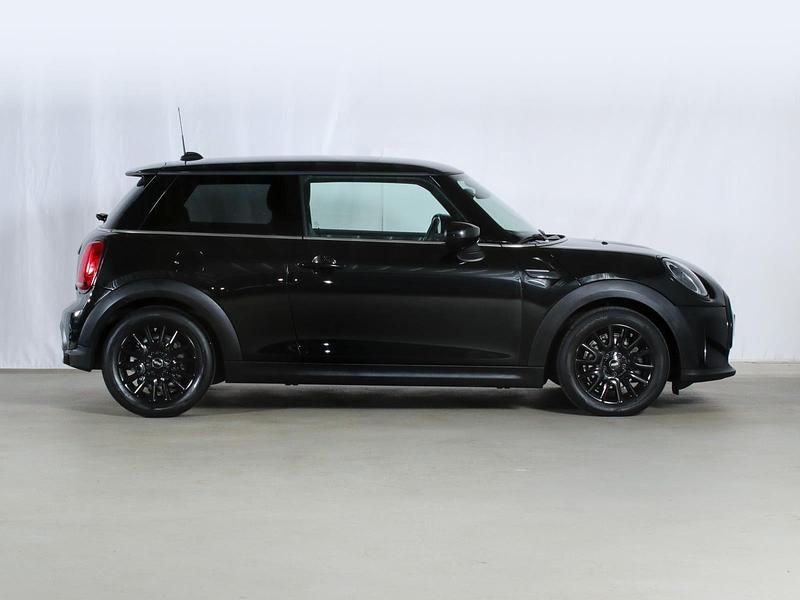 Gebraucht Mini Cooper 136 PS (100 kW) 2023 Schwarz Kleinwagen