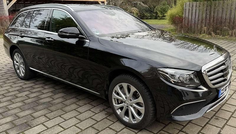 Gebraucht Mercedes E400 340 PS (250 kW) 2019 Schwarz Kombi