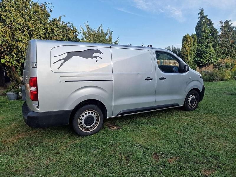 Gebraucht Citroën Jumpy 120 PS (88 kW) 2017 Silber Van / Kleinbus