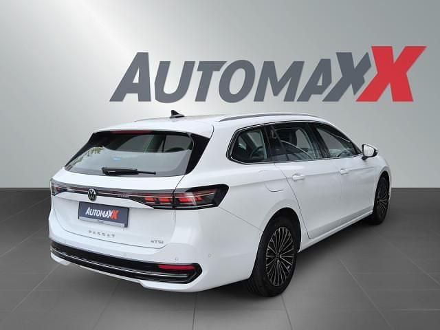 Gebraucht VW Passat Elegance 150 PS (110 kW) 2025 Weiß Kombi