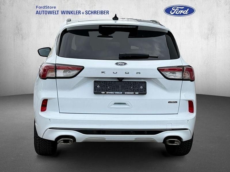 Gebraucht Ford Kuga ST-Line 224 PS (164 kW) 2022 Frozen white SUV