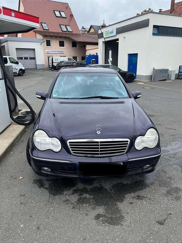 Gebraucht 2002 Mercedes C180 Limousine | 4.500 € (Etwas zu teuer) - Bild 1/4