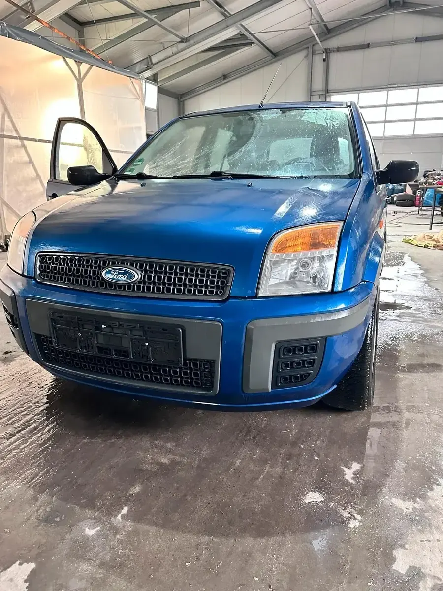 Second-hand Ford Fusion 2008 Albastru Hatchback