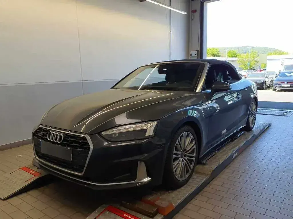 Używany Audi A5 Cabriolet Advanced Plus 265 KM (194 kW) 2023 Szary Kabriolet