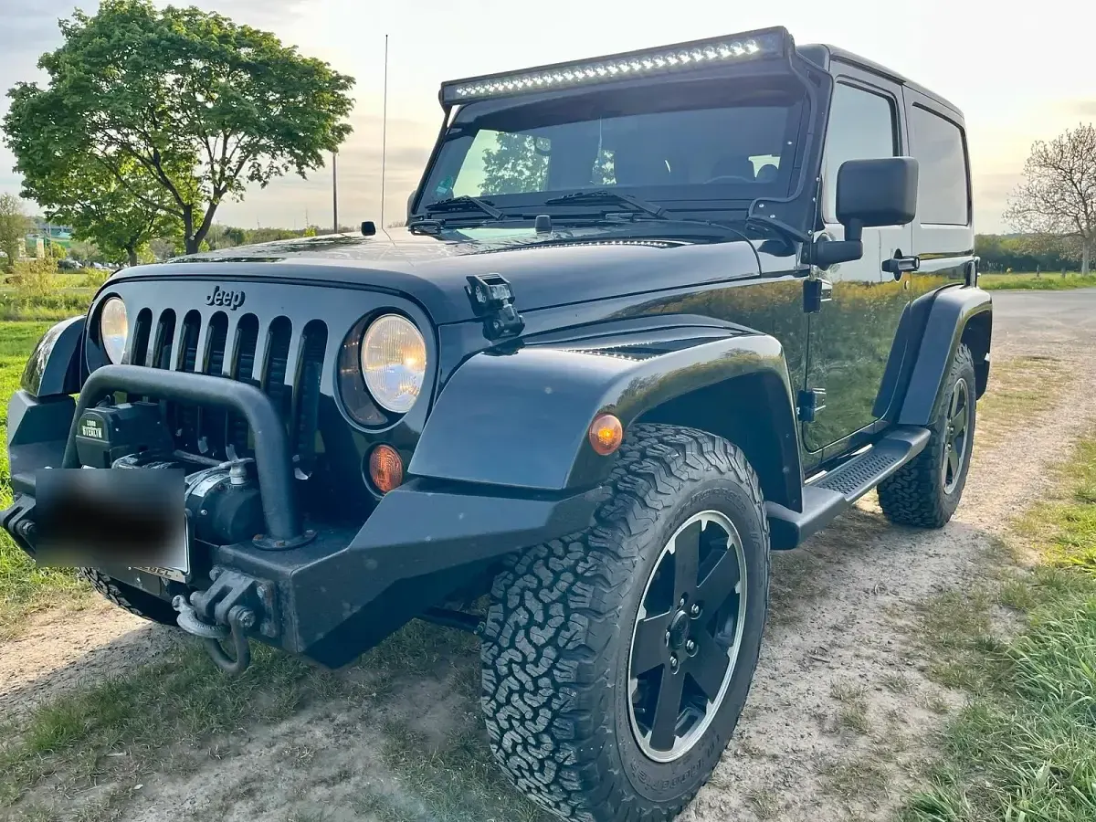 Gebraucht Jeep Wrangler 200 PS (147 kW) 2012 Schwarz SUV
