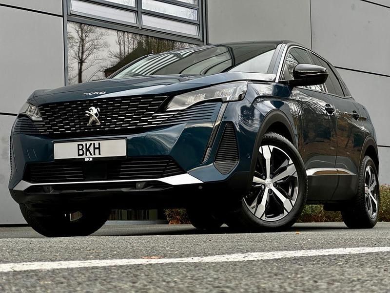Gebraucht Peugeot 3008 Allure 131 PS (96 kW) 2022 Blau Limousine