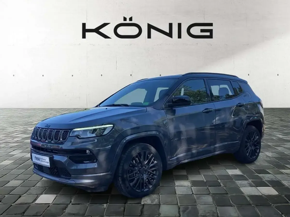 Second-hand Jeep Compass 241 CP (177 kW) 2022 Gri SUV