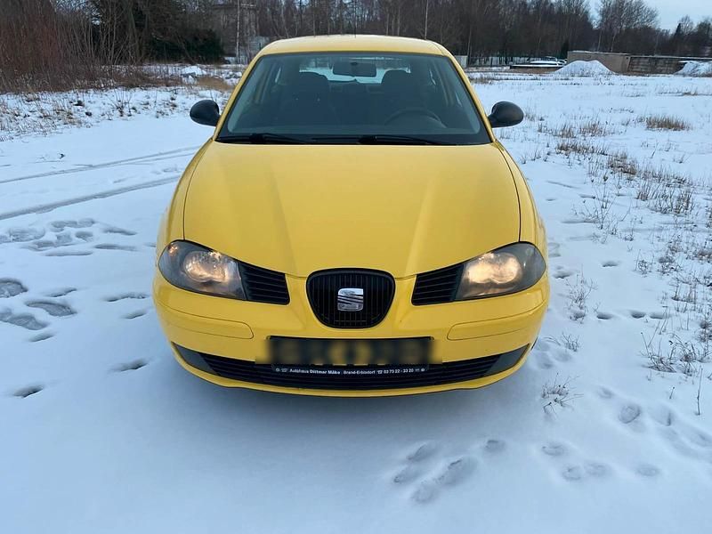 Gelb Gebraucht 2005 Seat Ibiza Kleinwagen | 950 € - Bild 1/4