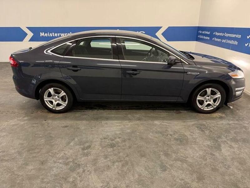 Gebraucht Ford Mondeo Titanium 116 PS (85 kW) 2012 Grau Limousine