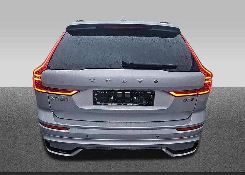 Gebraucht Volvo XC60 Plus 250 PS (183 kW) 2025 Silber SUV