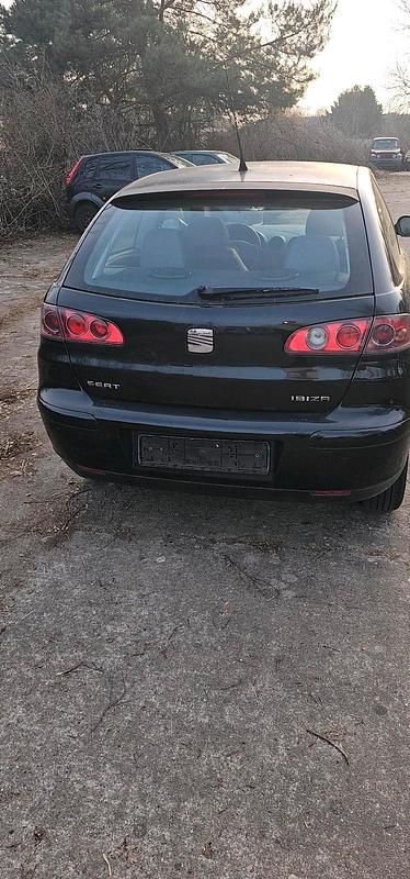 Gebraucht Seat Ibiza 60 PS (44 kW) 2003 Schwarz Kleinwagen