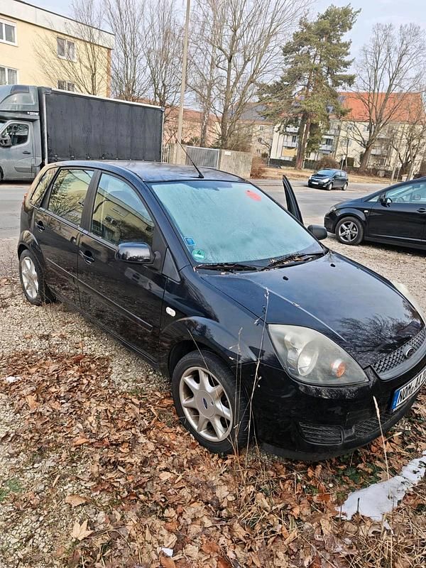 Schwarz Gebraucht 2008 Ford Fiesta Limousine | 600 € (Superpreis) - Bild 1/4