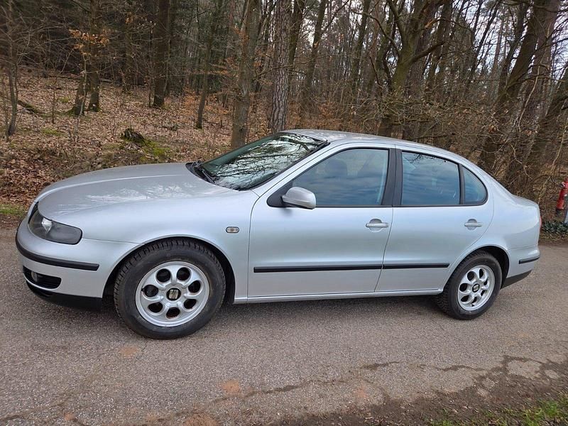 Gebraucht Seat Toledo 105 PS (77 kW) 2002 Silber Limousine
