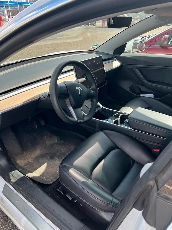Gebraucht Tesla Model 3 335 kW (456 PS) 2020 Weiß Limousine