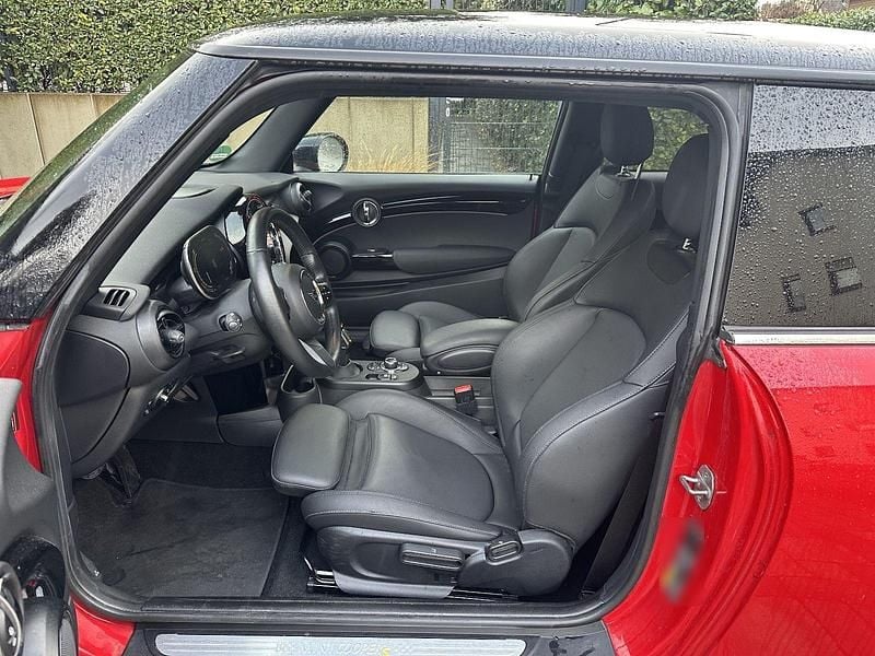 Gebraucht Mini Cooper SE Classic 135 kW (184 PS) 2022 Rot Kleinwagen