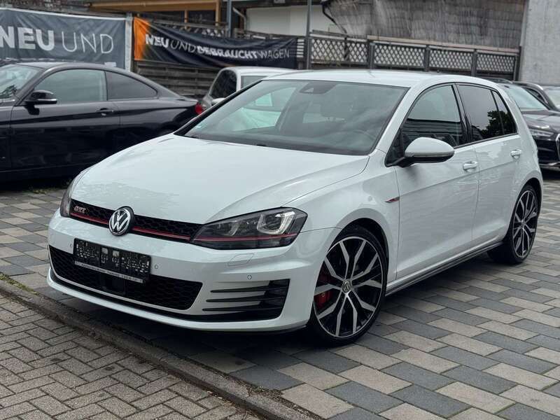 Pure white Gebraucht 2015 VW Golf VII GTI Kleinwagen | 15.500 € (Fairer Preis) - Bild 1/4