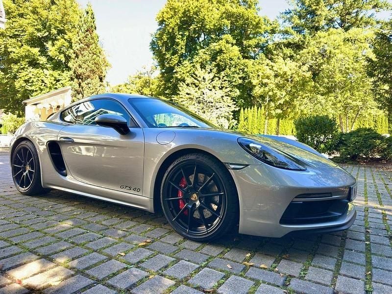 Silber Gebraucht 2020 Porsche 718 Cayman GTS Coupé | 86.900 € (Teuer) - Bild 1/4